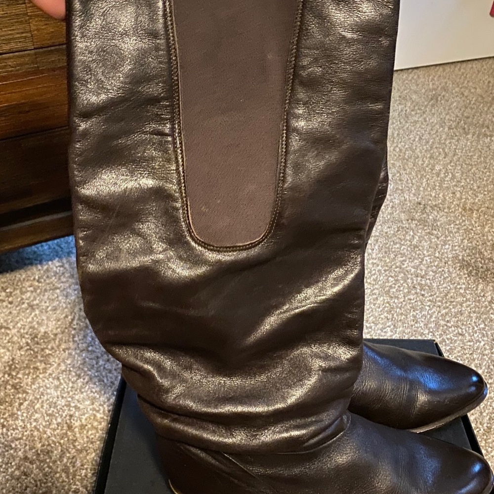 Black knee high length leather boots - Picture 2 of 2